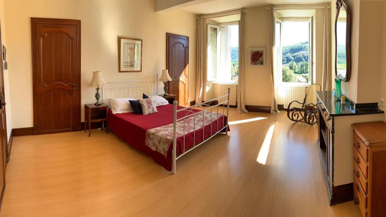 瑟鲁堡Velo Ariege Pyrenees住宿加早餐旅馆 外观 照片