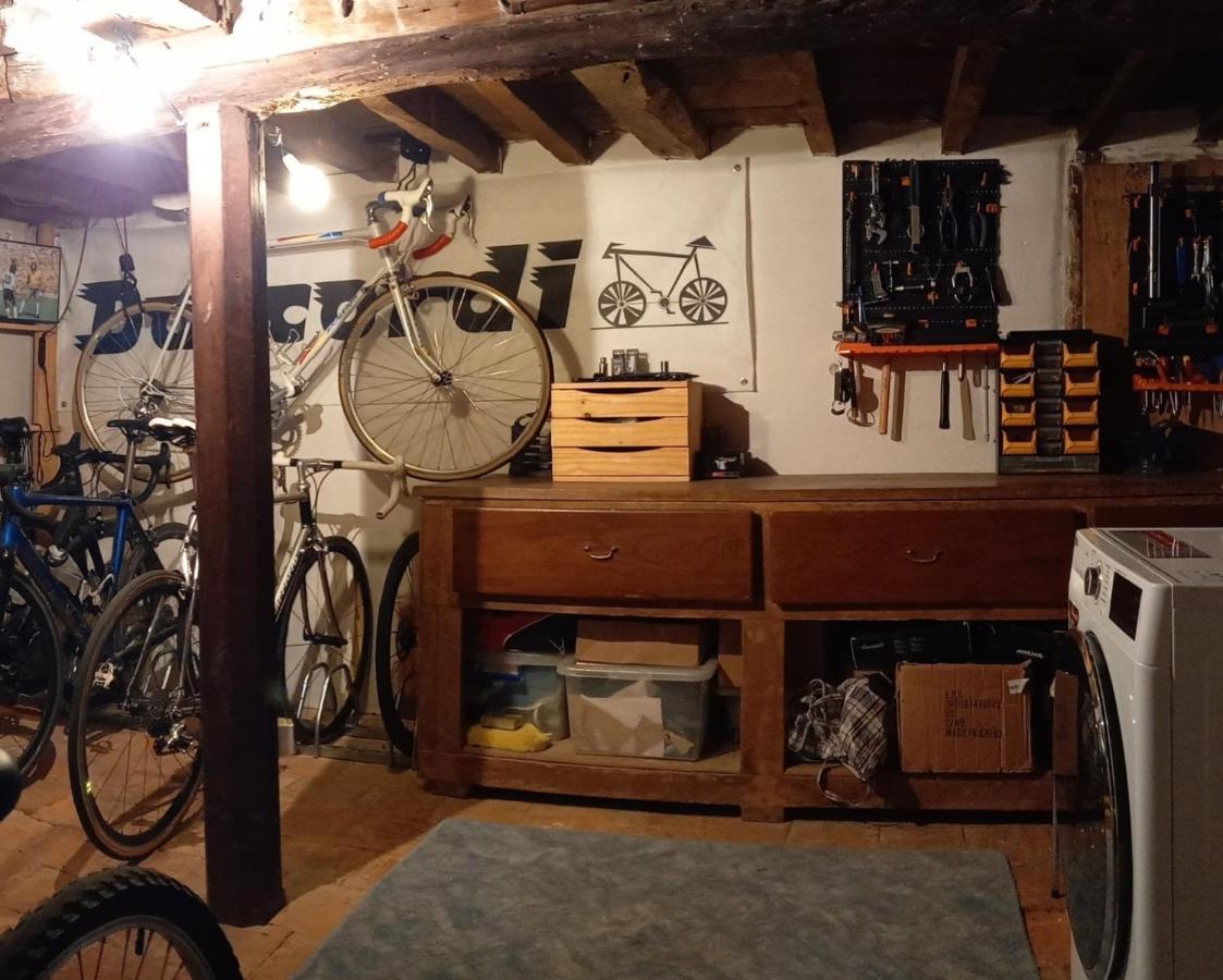 瑟鲁堡Velo Ariege Pyrenees住宿加早餐旅馆 外观 照片
